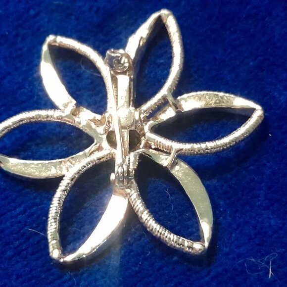 Vintage Brooches - Picture 5 of 7